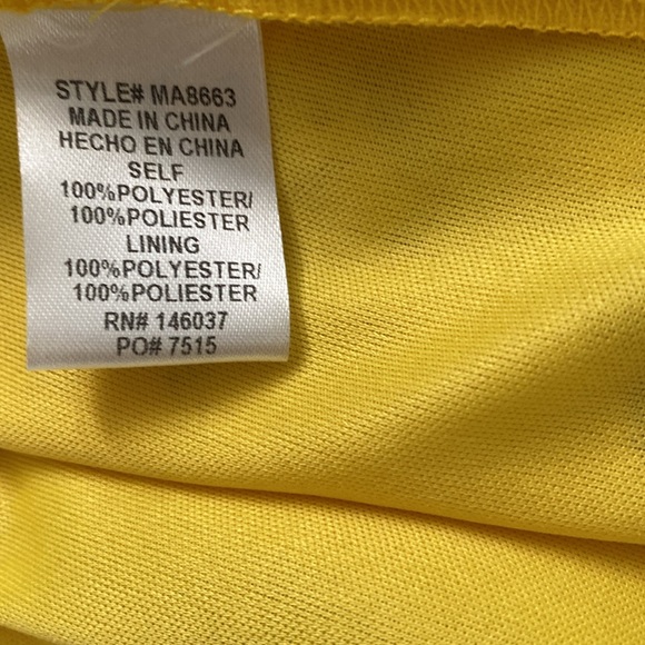 Feather pattern ruffle romper - Picture 12 of 12